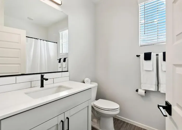 Fresh Modern In With Pool,bbq Apartment Buckeye